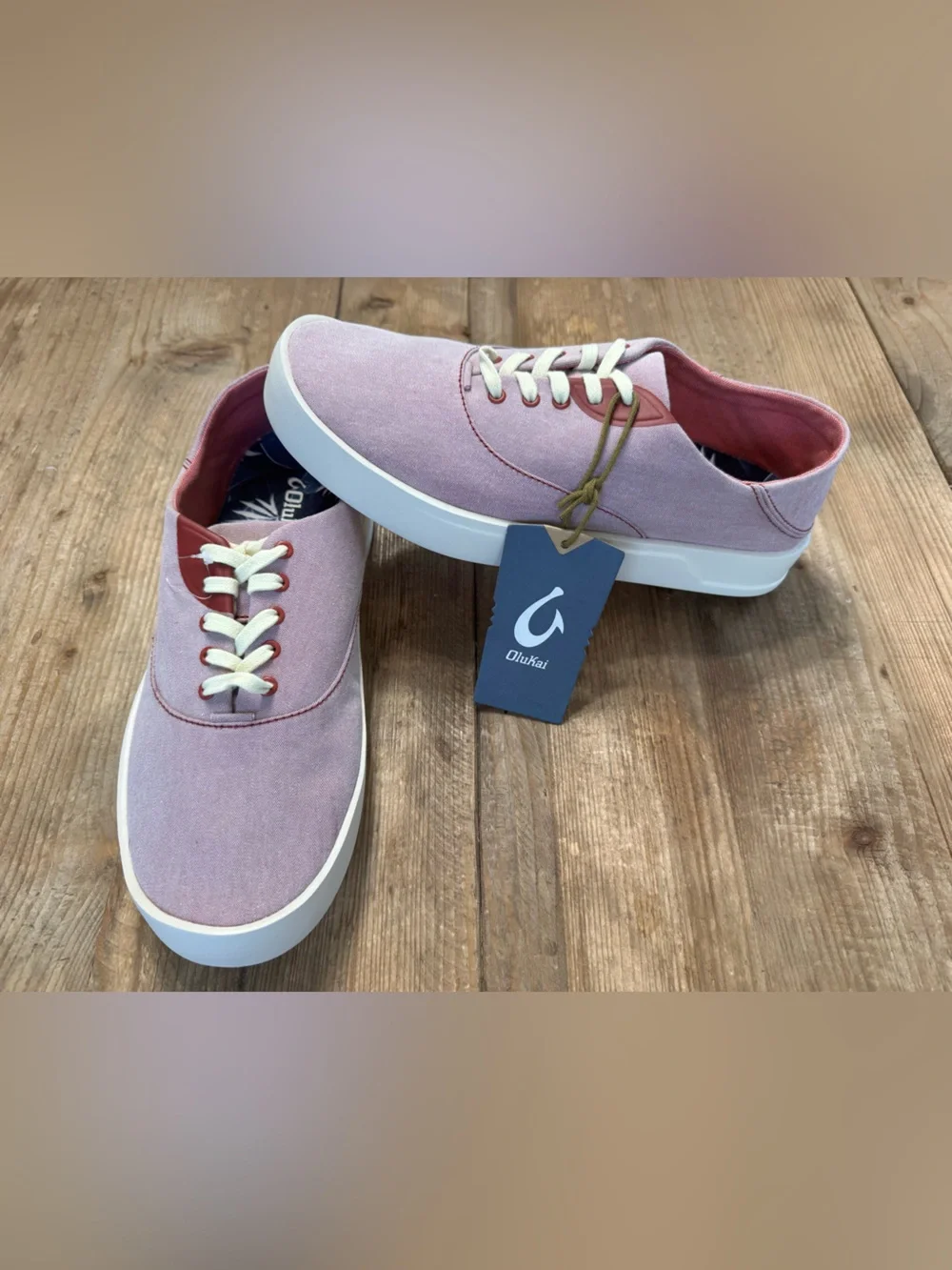 OluKai Men’s Tradewind Sneaker Red NWT Retails $100 Size 9 & 13